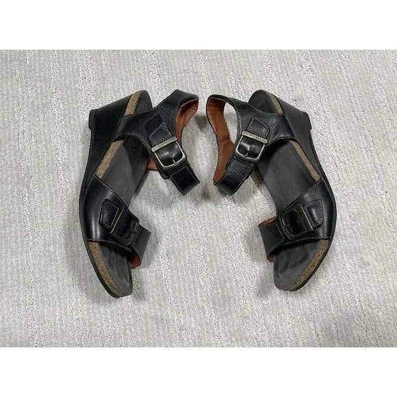 Taos Buckle Up black leather & cork ankle strap wedge sandals size US 8-8.5 (39) - Picture 5 of 8
